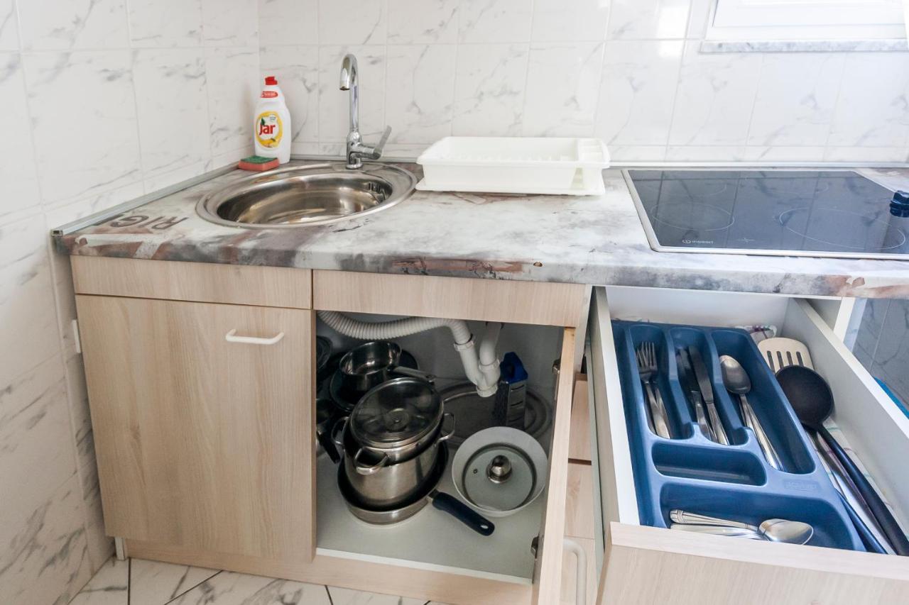 Apartments & Rooms Strcic Petra คิร์ก ภายนอก รูปภาพ