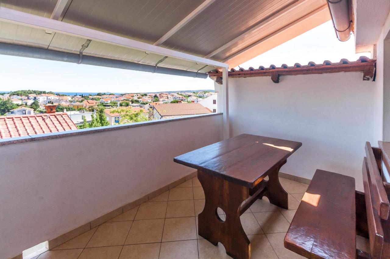 Apartments & Rooms Strcic Petra คิร์ก ภายนอก รูปภาพ