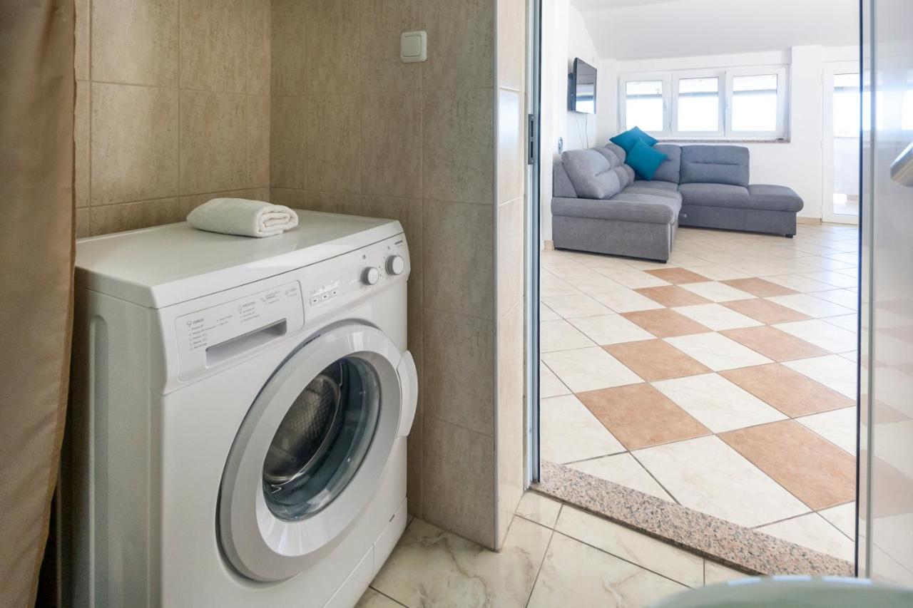 Apartments & Rooms Strcic Petra คิร์ก ภายนอก รูปภาพ